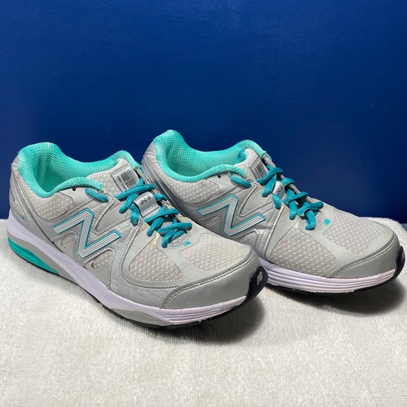 new balance 009 women silver